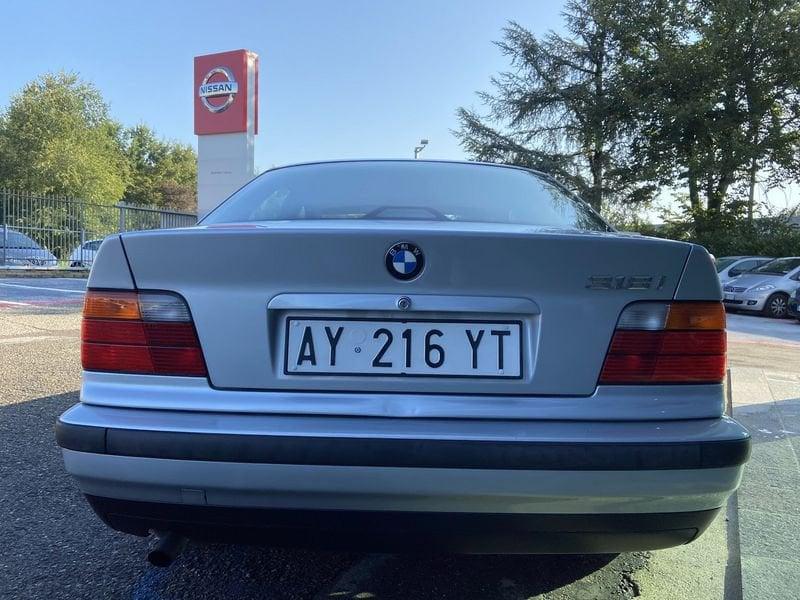 BMW Serie 3 318 1.8 115CV 4P