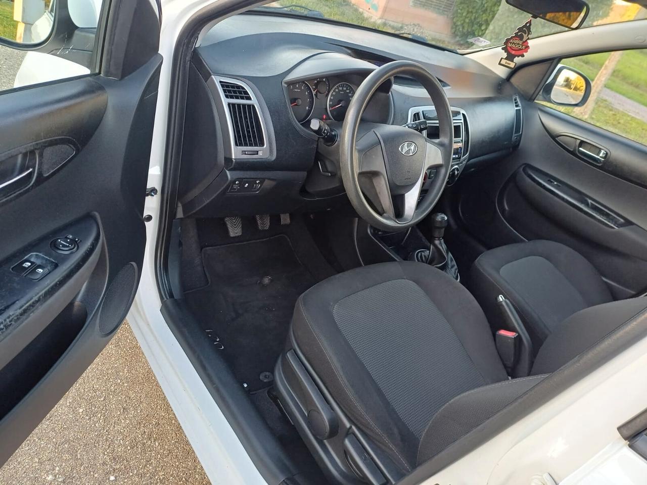 Hyundai i20 1.2 5p. BlueDrive GPL Sound Edition