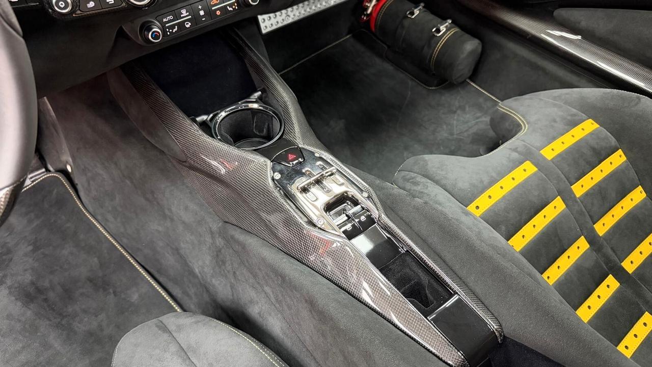 Ferrari 812 COMPETIZIONE Coupè (812)
