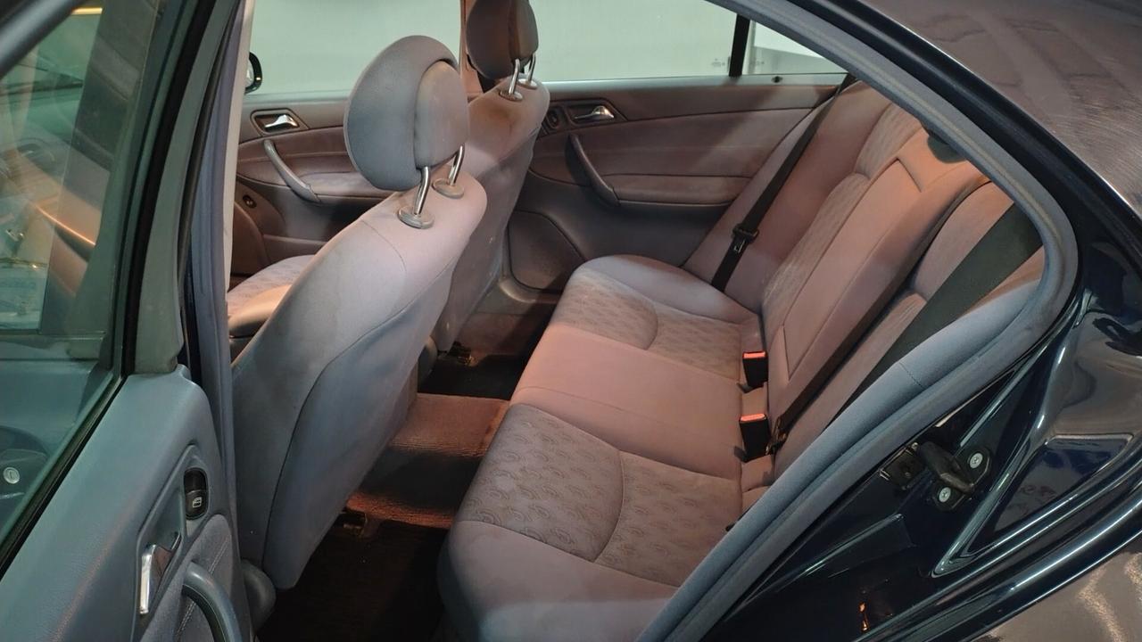 Mercedes-Benz C 220 CDI 116cv