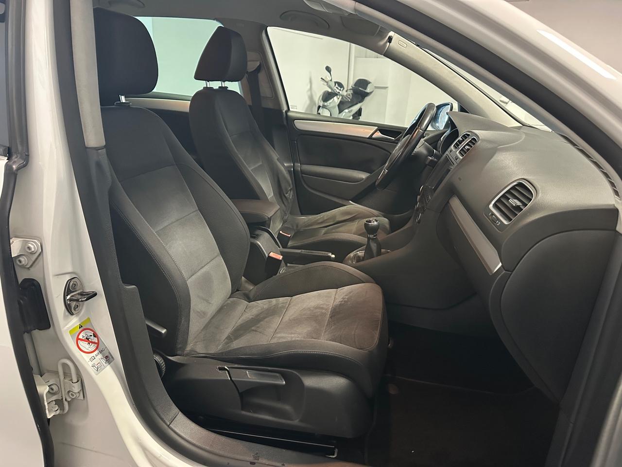 VOLKWAGEN GOLF 1.6 TDI 105CV
