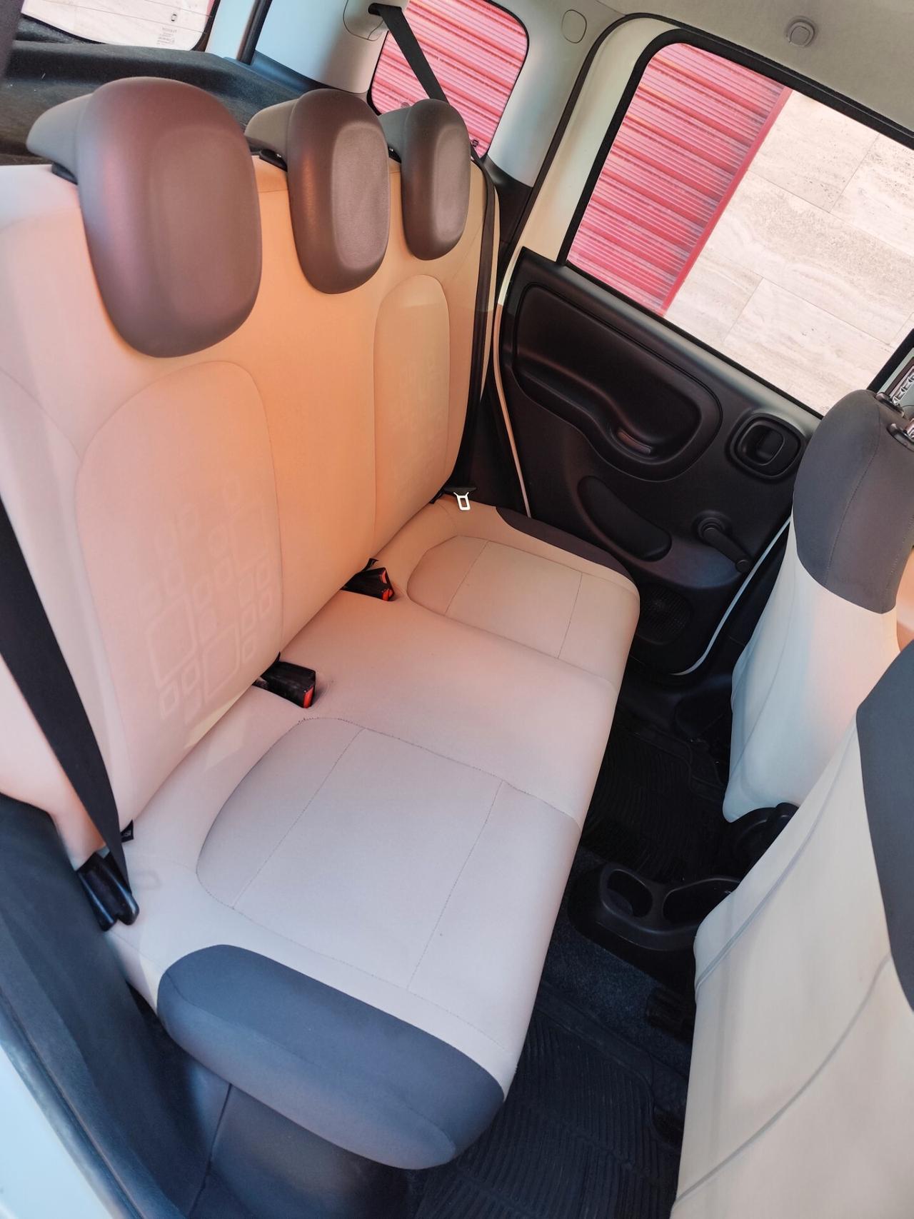 Fiat Panda 0.9 TwinAir Turbo Natural Power Lounge