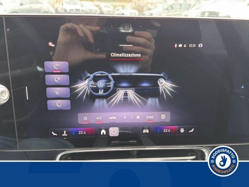 Mercedes-Benz CLA 200 Automatic Coupé AMG Line Premium