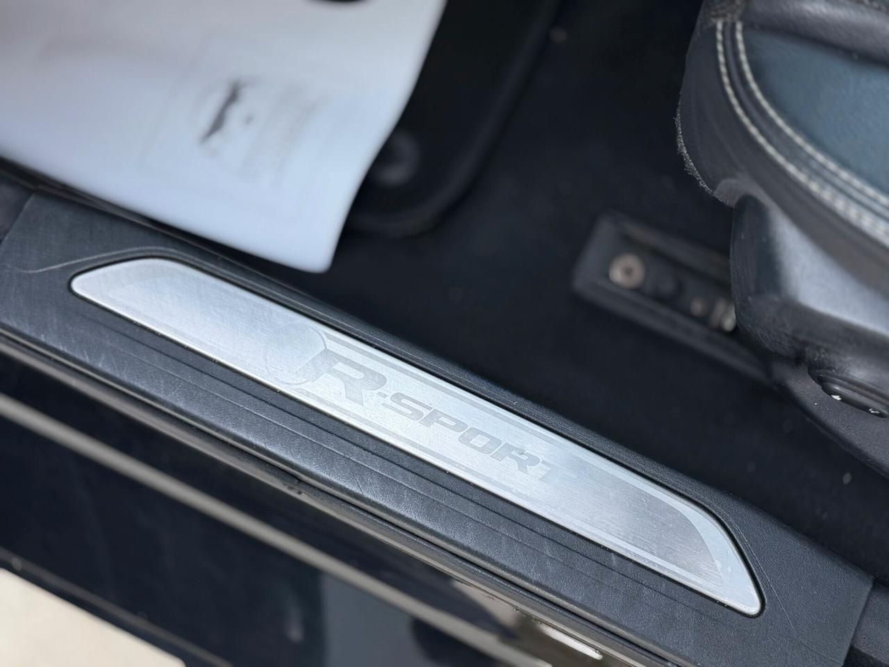 Jaguar XE 2.0 D Turbo R-Sport