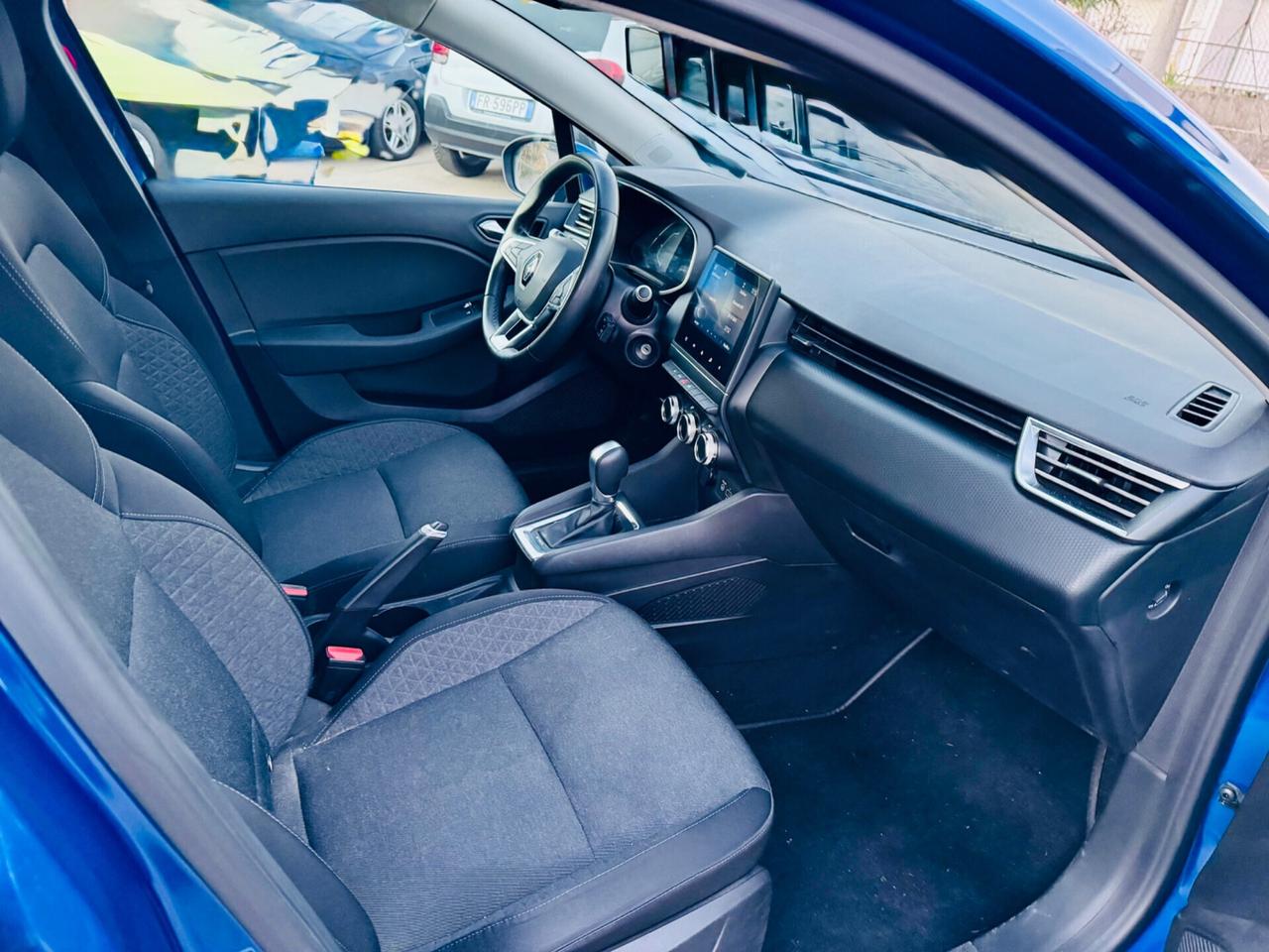 Renault Clio Full Hybrid E-Tech 140 CV 5 porte Initiale Paris