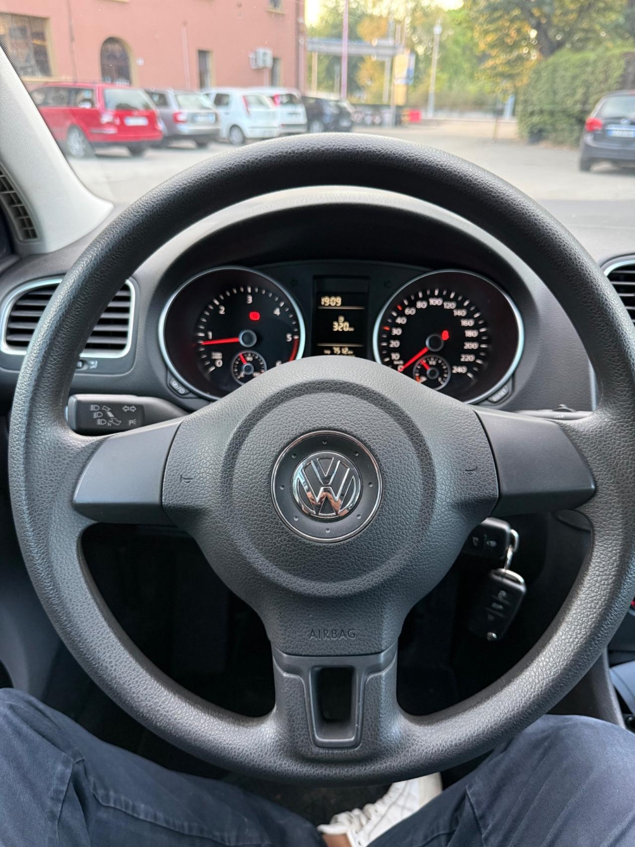 Volkswagen Golf Business 1.6 TDI 5p. Highline