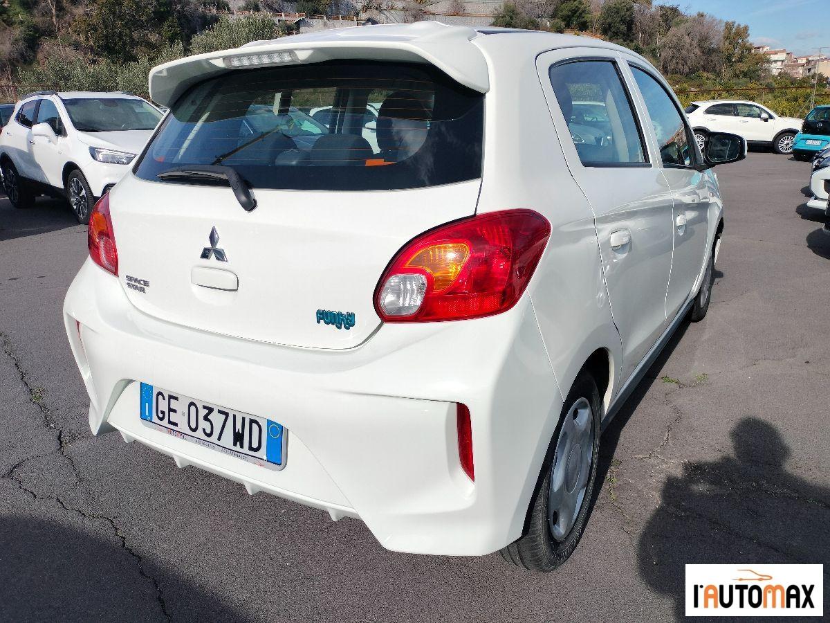 MITSUBISHI - Space Star 1.2 Invite radio