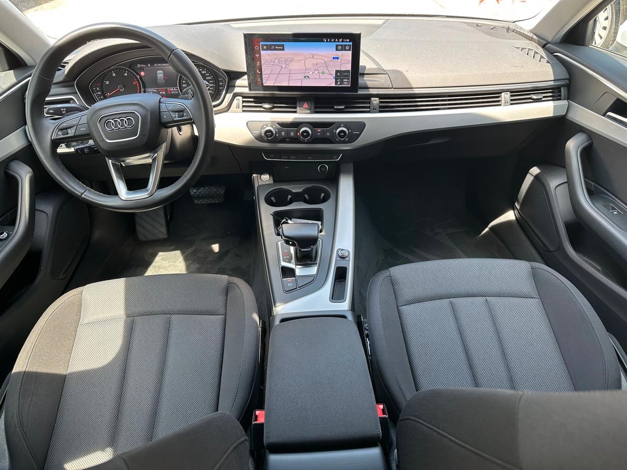 Audi A4 Avant 30 TDI/136 CV S tronic Business Advanced