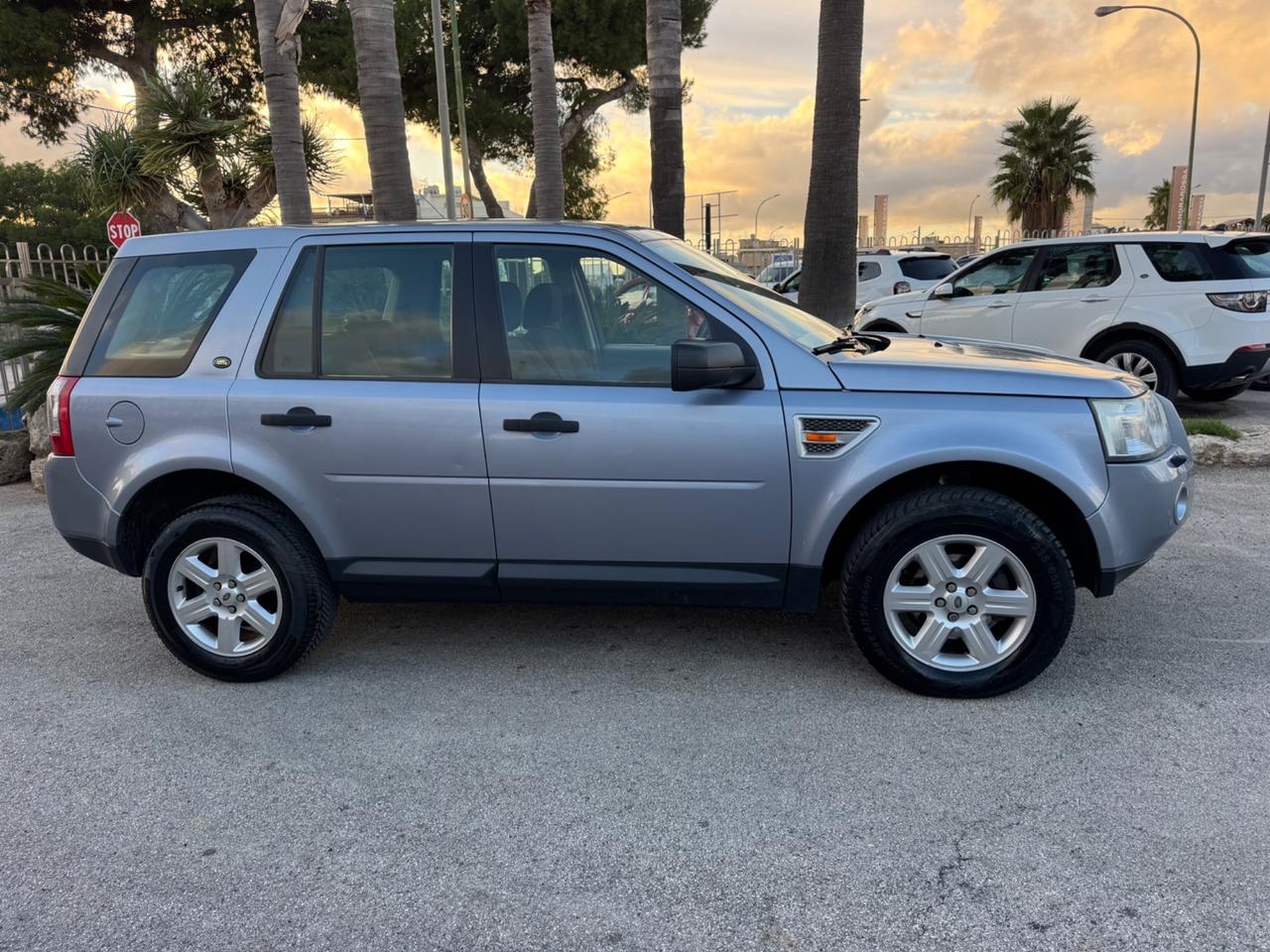Land Rover Freelander 2.2 TD4 S.W. SE