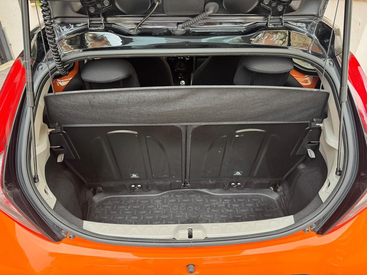 TOYOTA Aygo Connect 1.0 VVT-i 72CV 5P x-clusiv