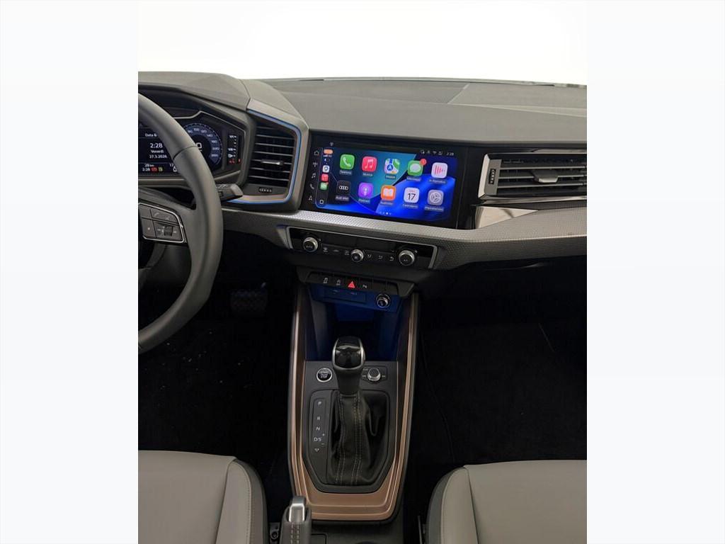Audi A1 30 1.0 TFSI Identity Contrast S tronic