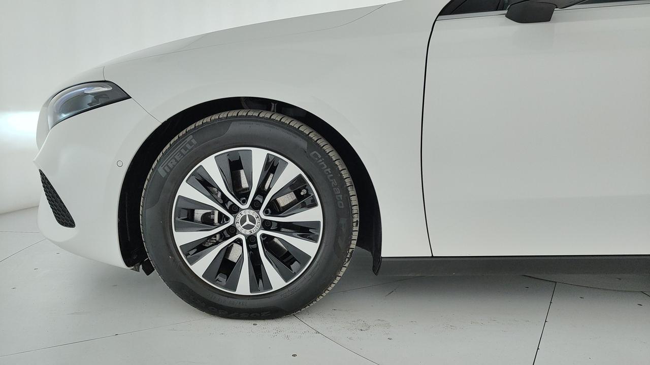 Mercedes-Benz A 180 d Advanced auto