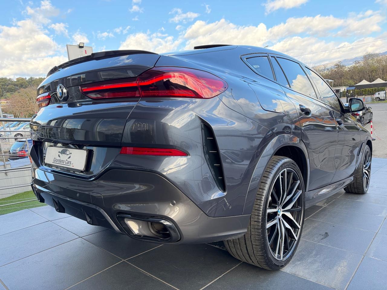 Bmw X6 xDrive30d Msport tetto apribile full in garanzia