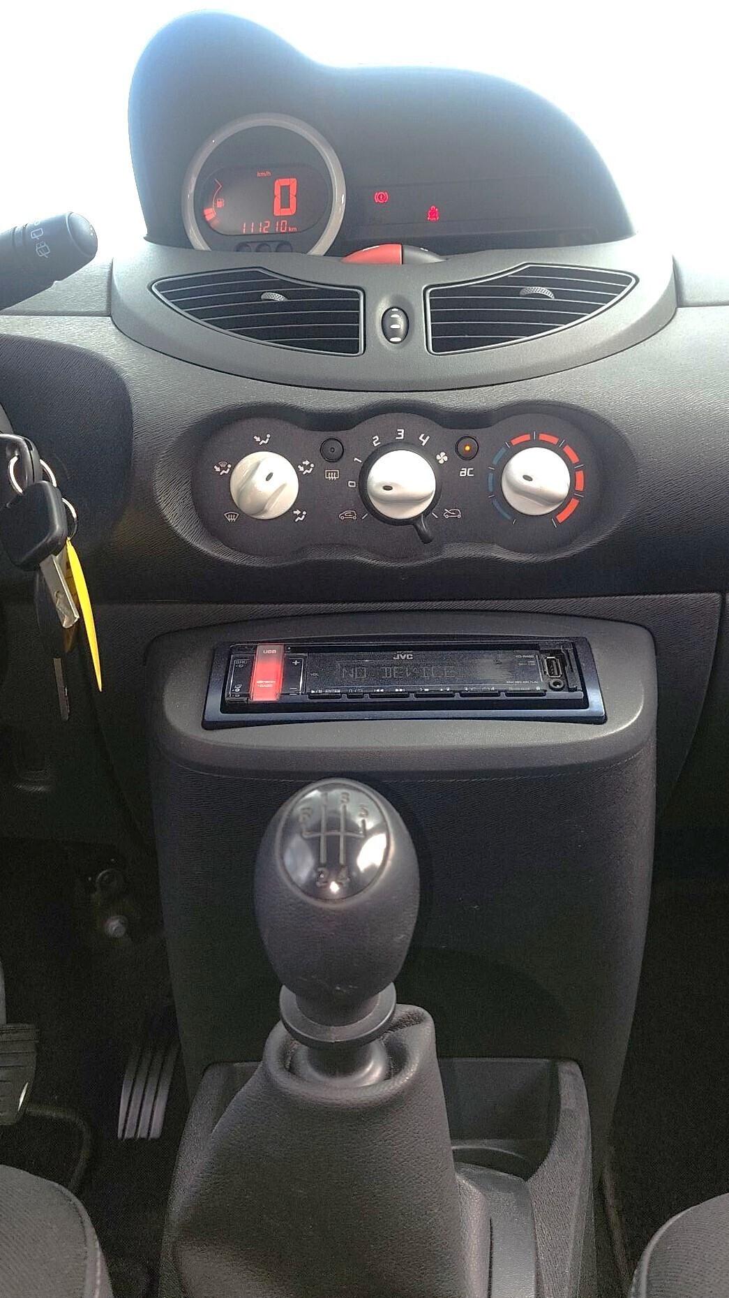 RENAULT TWINGO YAHOO 1.2 - NEOPATENTATI