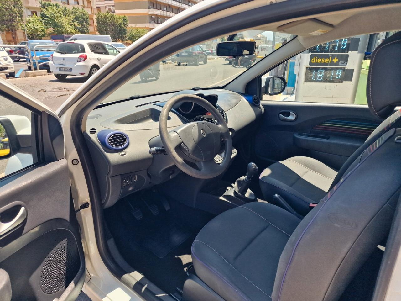 Renault Twingo 1.2 16V Live