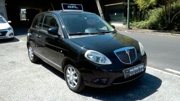 LANCIA YPSILON 2 SERIE - 1.2 69 CV ARGENTO - BENZINA/GPL - EURO 5.200,00 TRATTABILI