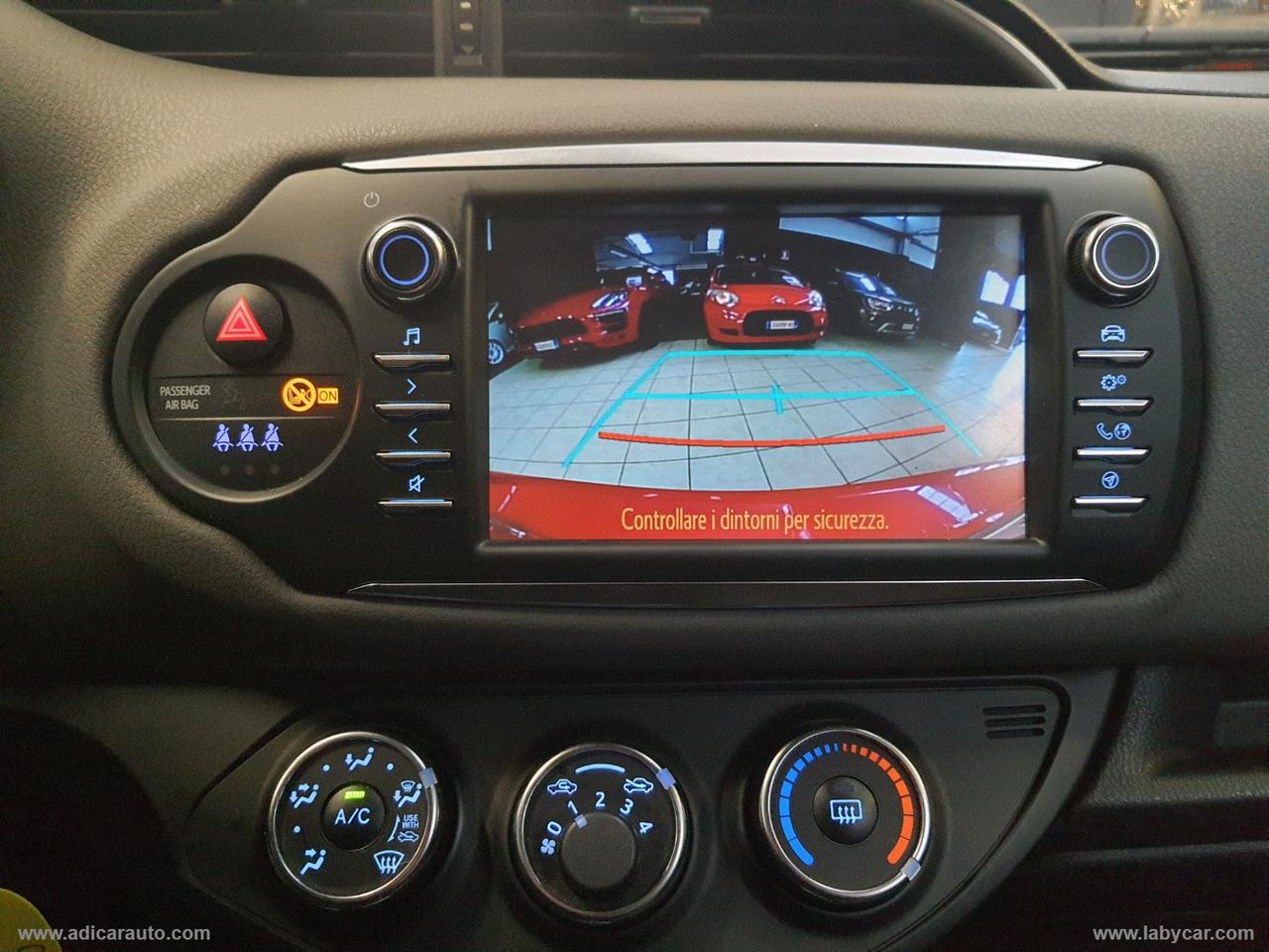 TOYOTA Yaris 1.0 5p.