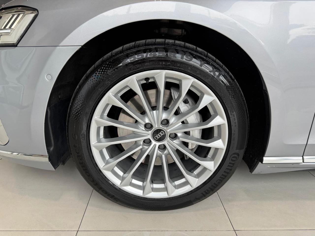 Audi A8 50 TDI 3.0 quattro tiptronic