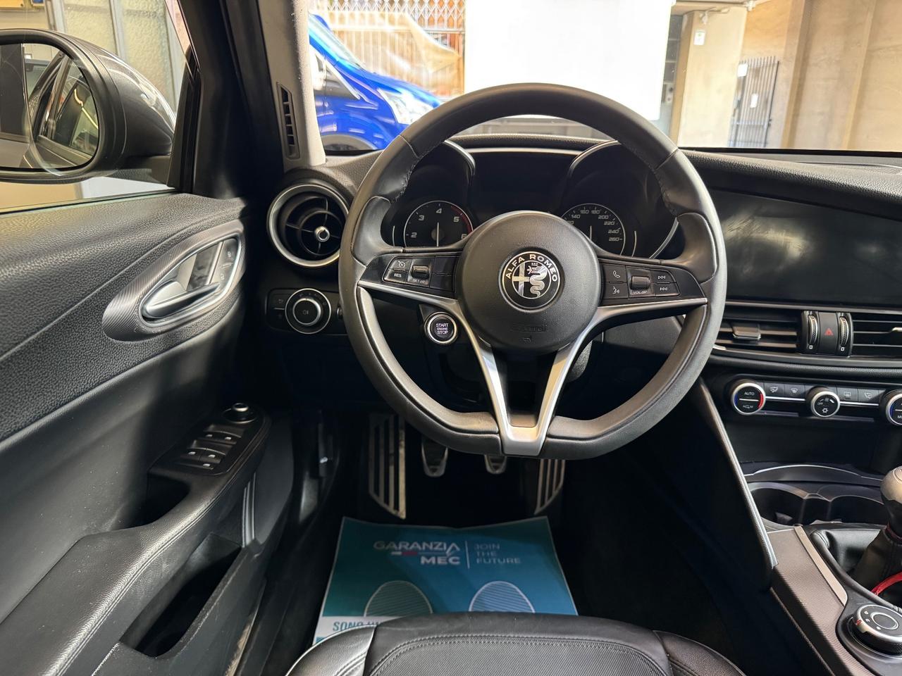 Alfa Romeo Giulia 2.2 Turbodiesel 150 CV Business Launch Edition