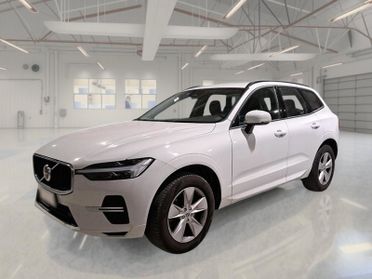 VOLVO XC60 B4 AUTOMATICO MOMENTUM SUV