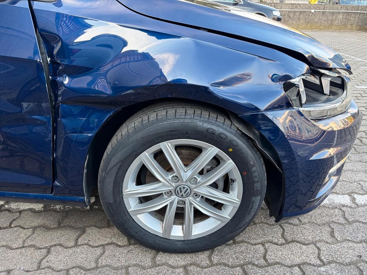 Volkswagen Golf Variant 1.6 tdi 115cv DANNEGGIATA