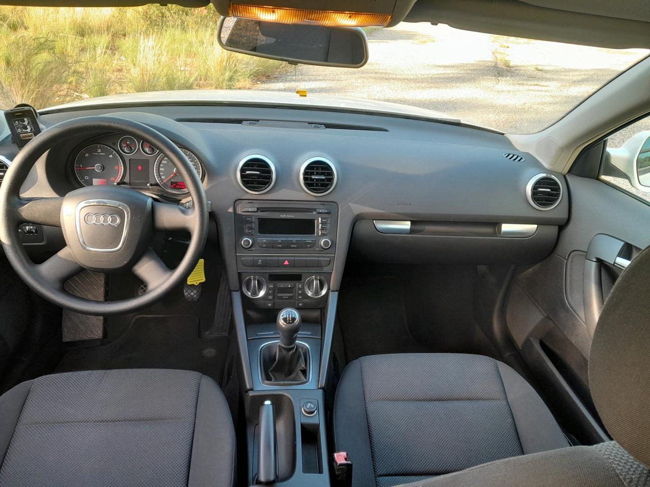 Audi A3 1.6 TDI 90 CV OK NEO PATENTATI