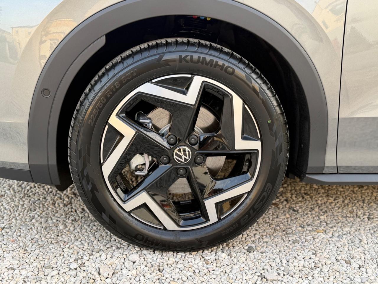 Volkswagen T-Roc 1.5 eTSI ACT 150 CV DSG R-Line