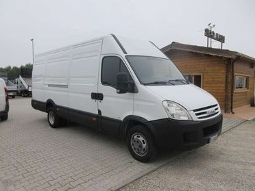 Iveco Daily 35C18 FURGONE TETTO ALTO CON RUOTE GEMELL