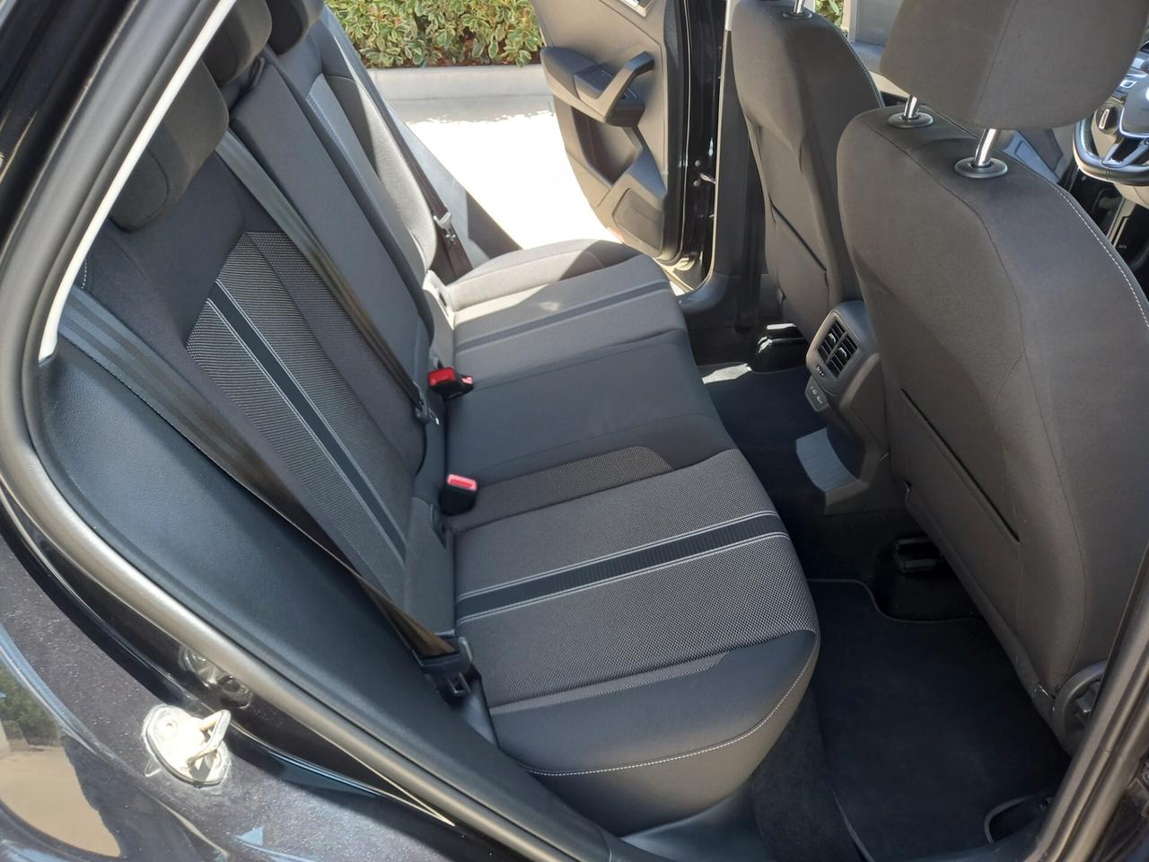 Volkswagen T-Roc 2.0 TDI 150 CV 2021