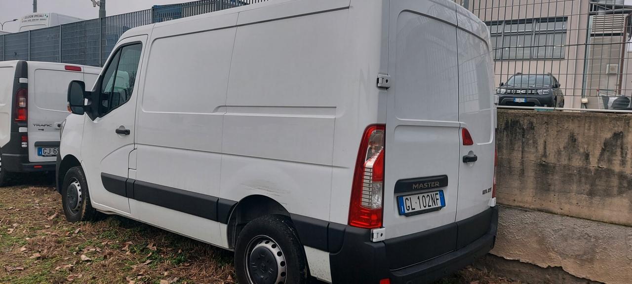 RENAULT MASTER T 28 2300 DCI EURO 6