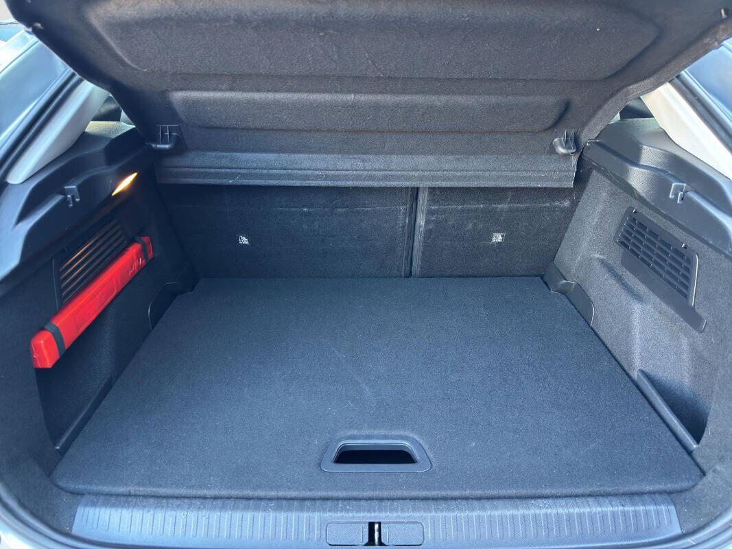 Citroen C4 1.5 bluehdi 130cv Shine automatica 2024