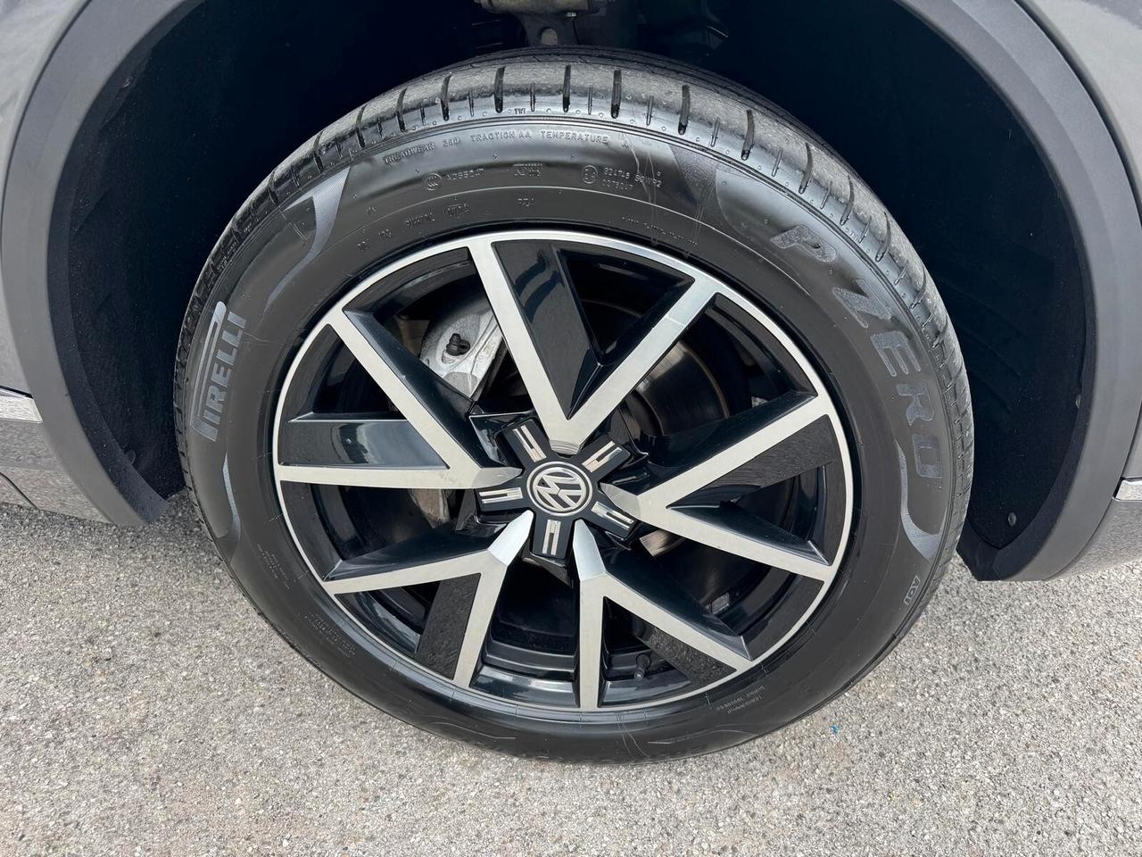 Volkswagen Touareg 3.0 V6 TDI 286 CV SCR Advanced NIGHTVISION