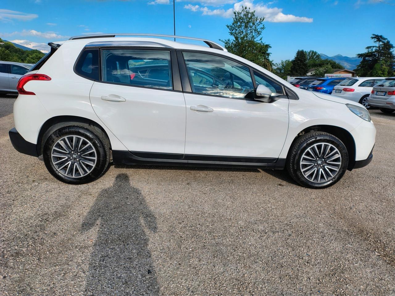 Peugeot 2008 1.2 VTi 82CV Allure