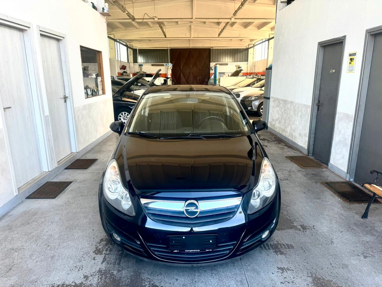 Opel Corsa 1.2 OK Neopatentati.