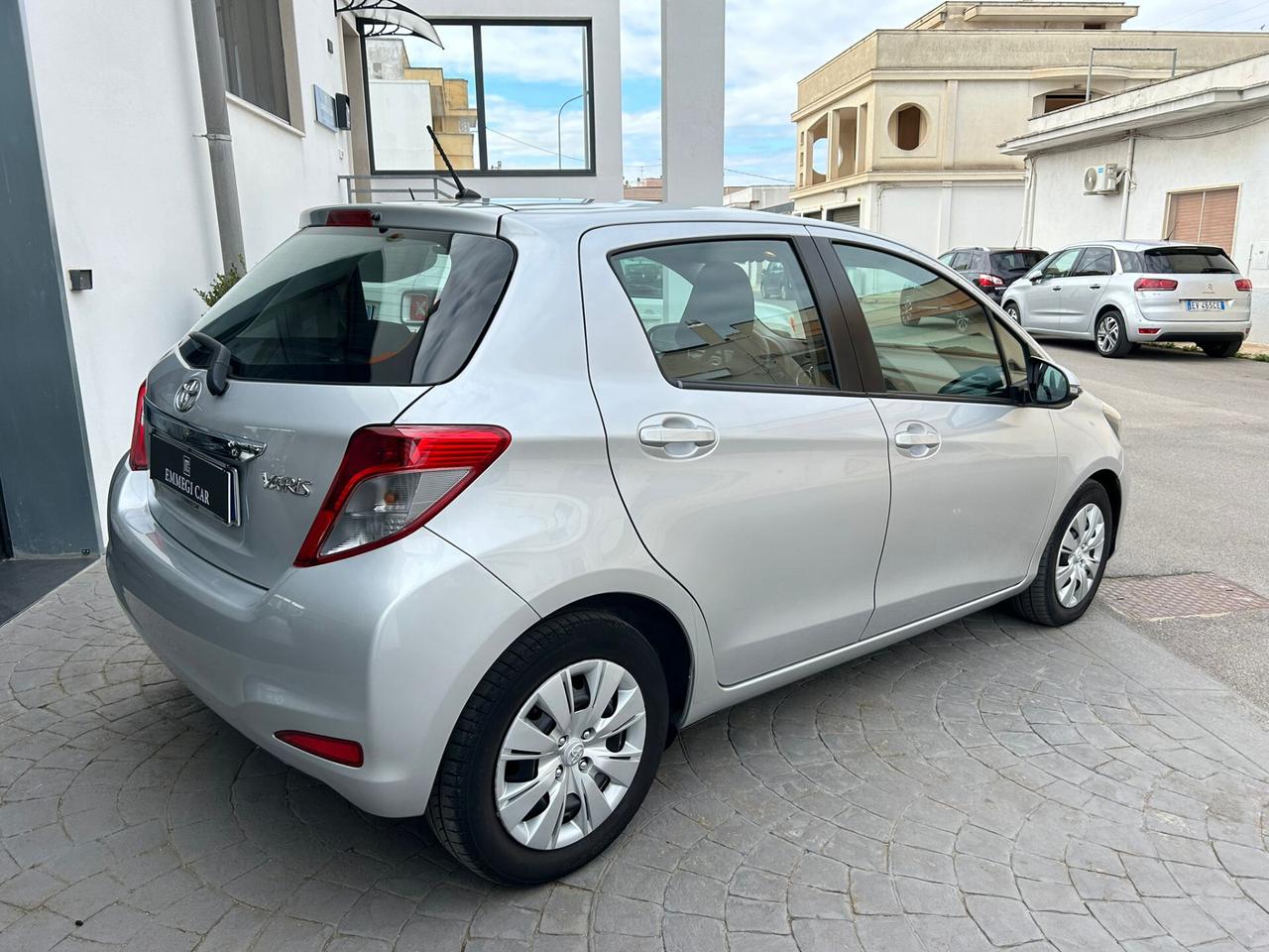 Toyota Yaris 1.4 D-4D 90Cv LOUNGE RET-2013