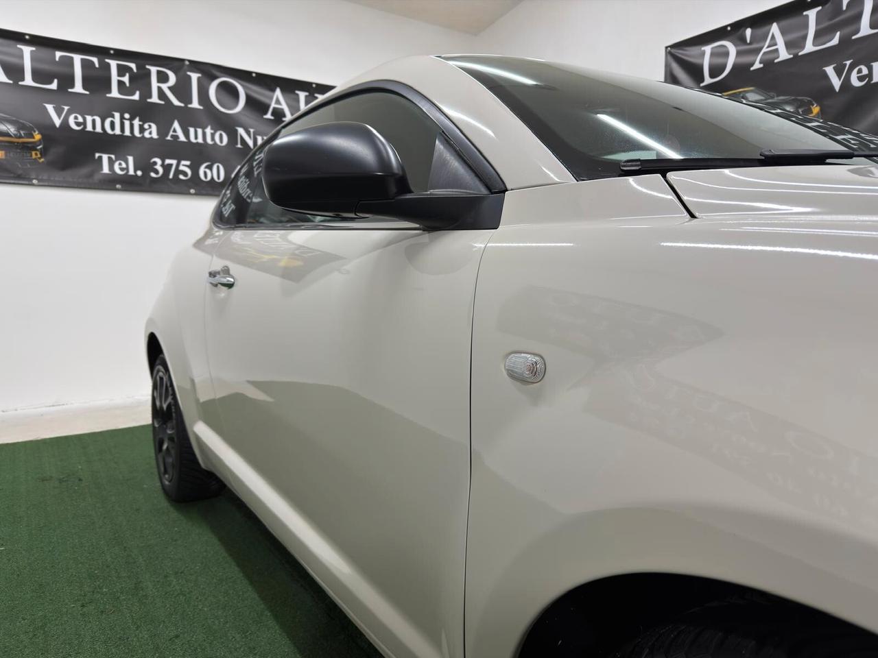 Alfa Romeo MiTo 1.4 78 CV Distinctive Sport Pack