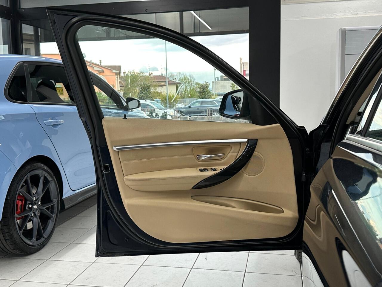 BMW 320 d Touring Luxury auto