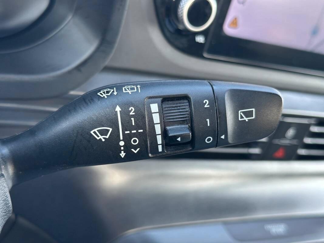 Hyundai Bayon 1.2 mpi Xline con TELECAMERA E CARPLAY