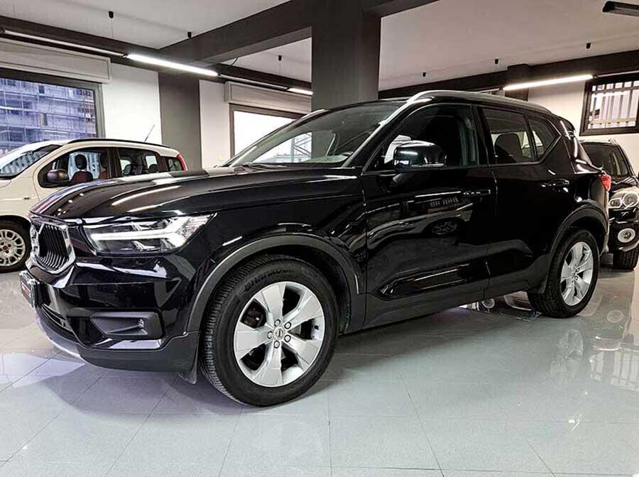 Volvo XC40 D4 AWD Geartronic Momentum
