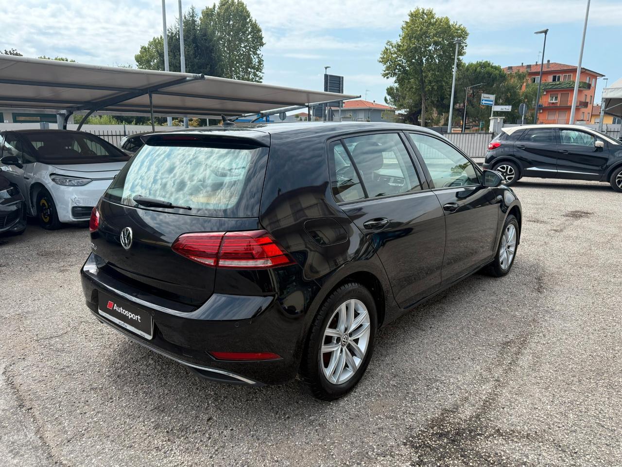 Volkswagen Golf 1.6 TDI 115CV DSG 5p. ! TESTATA MOTORE DANEGGIATA