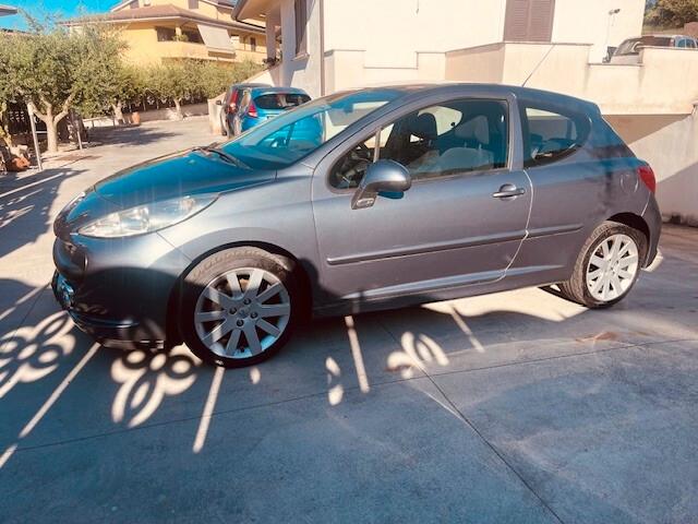 Peugeot 207 1.6 HDi 110CV 3p. XS