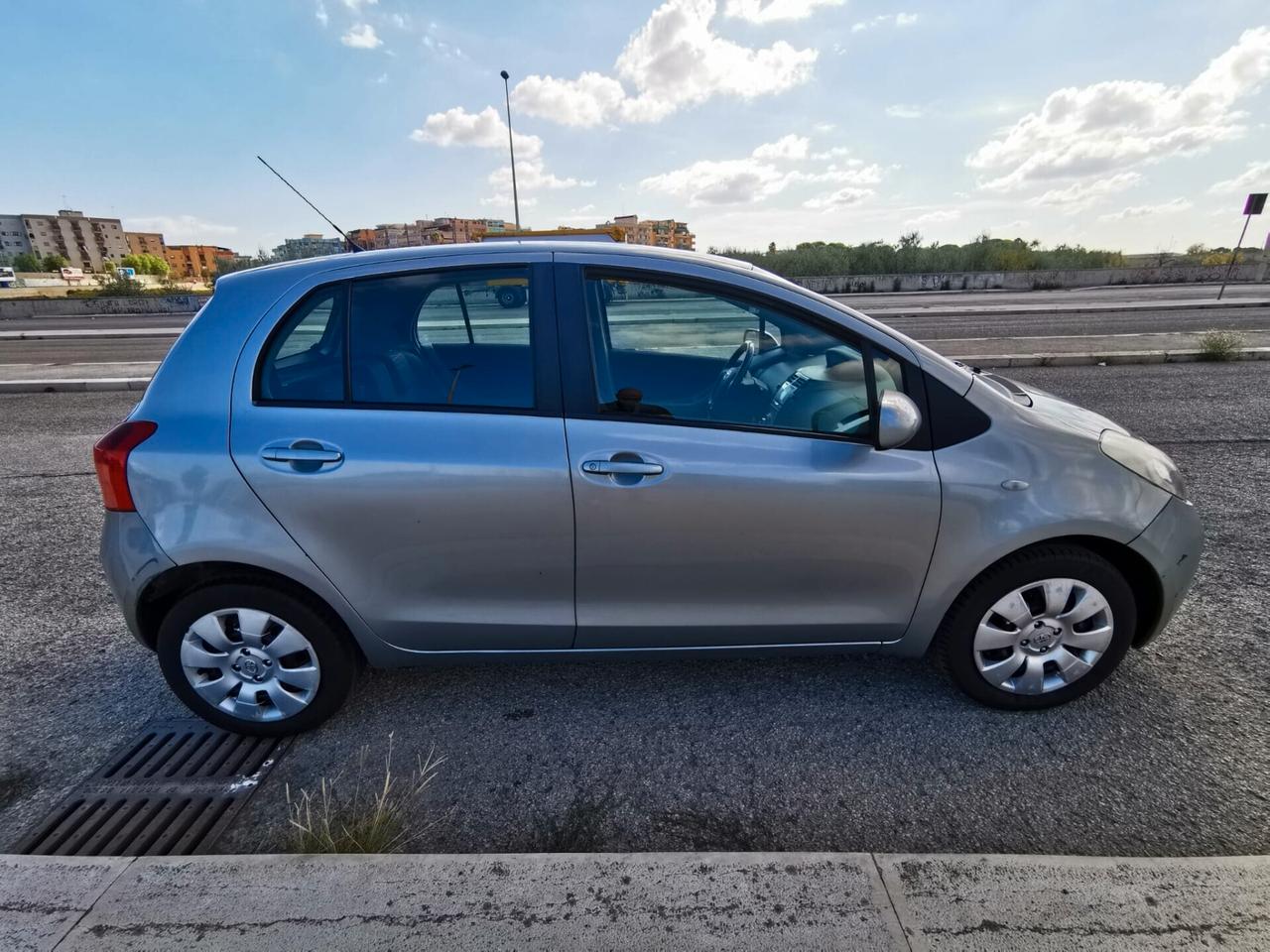 Toyota Yaris 1.0 5 porte Sol 2006