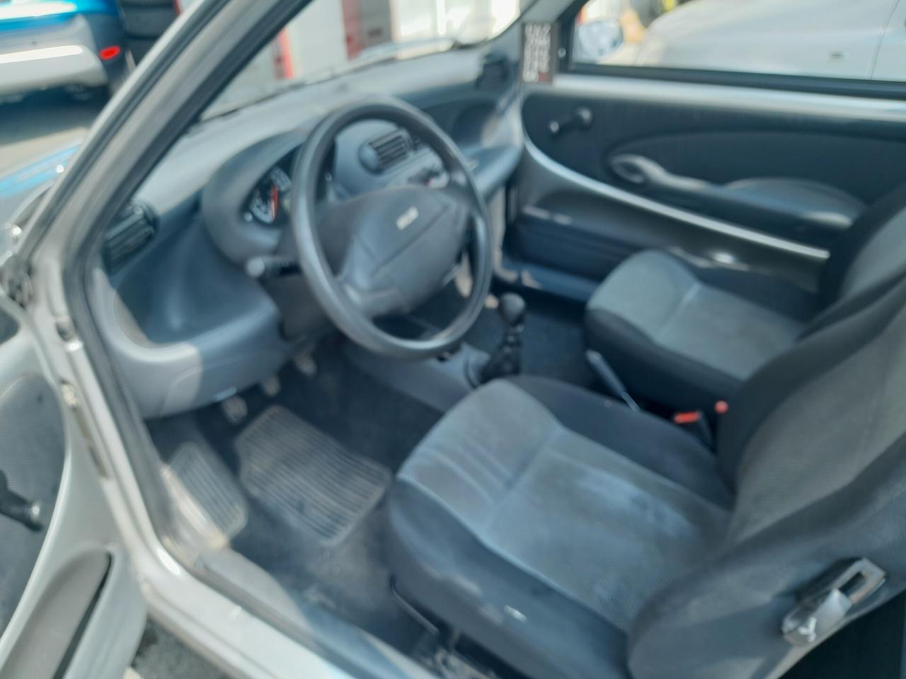 Fiat Seicento 1.1i cat Brush