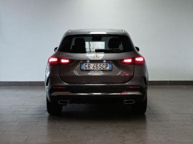 MERCEDES-BENZ GLA 250 e Plug-in hybrid AMG Line Premium