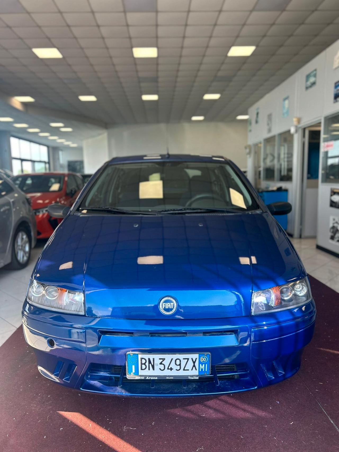 Fiat Punto 1.2i 16V soli 27000km