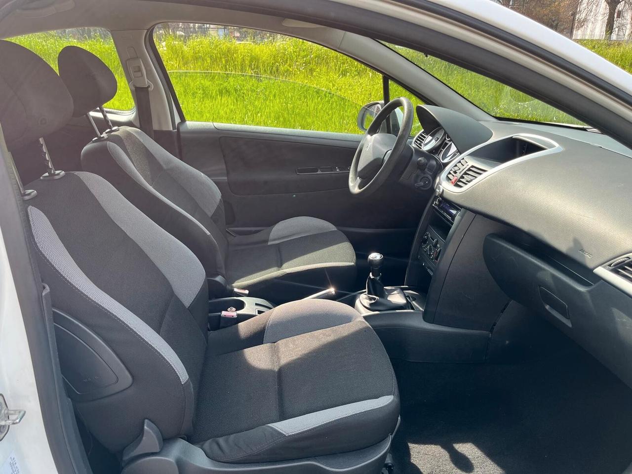 Peugeot 207 1.4 8V 75CV 3p. Energie Sport ECO GPL