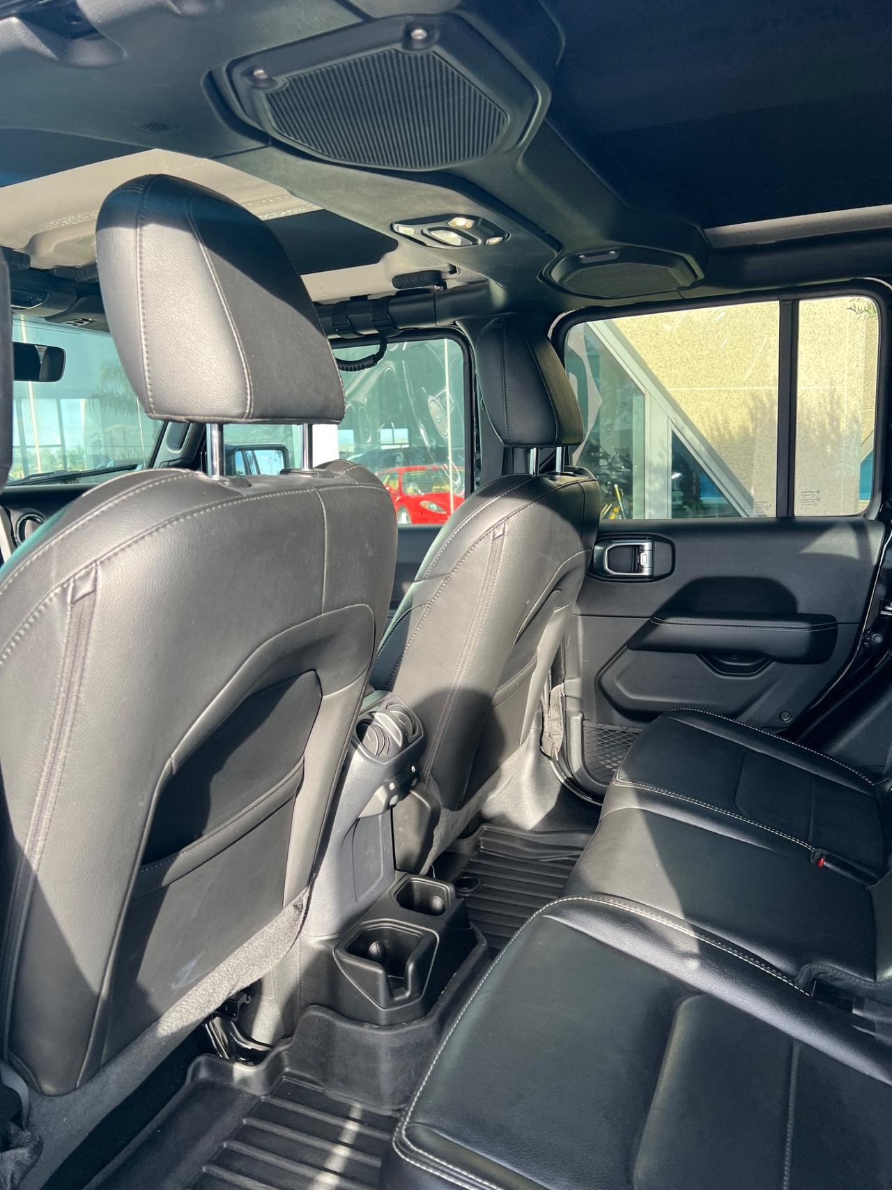 Jeep Gladiator V6 AUTOCARRO offerta T-Stock prezzo imperdibile