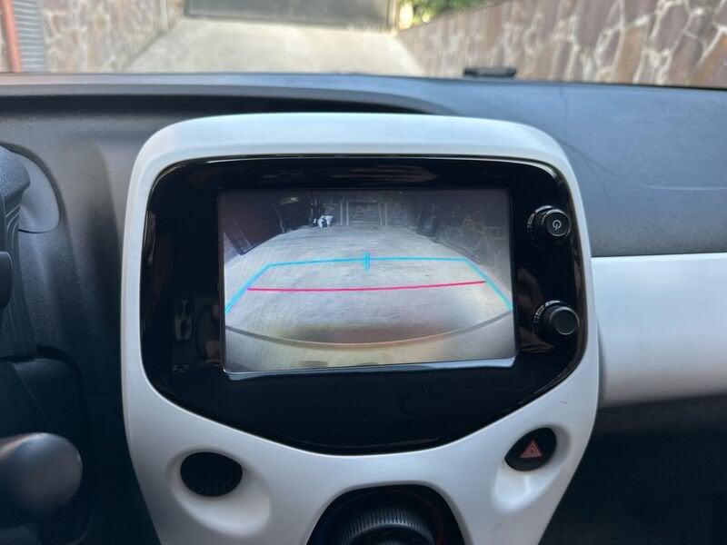 Peugeot 108 PureTech 82 5 porte Allure