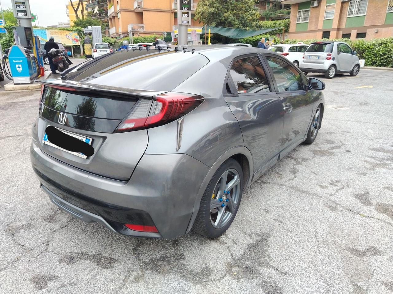 Honda Civic 1.4 i-VTEC Elegance Navi