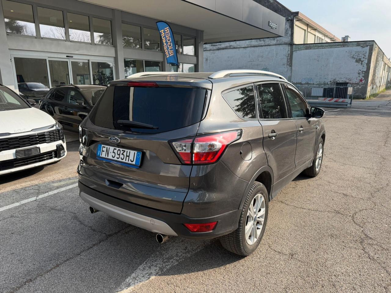 Ford Kuga 1.5 TDCI 120 CV S&S 2WD Powershift Titanium